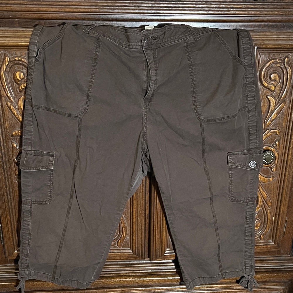 St. John's Bay Women's Brown Cargo Pants